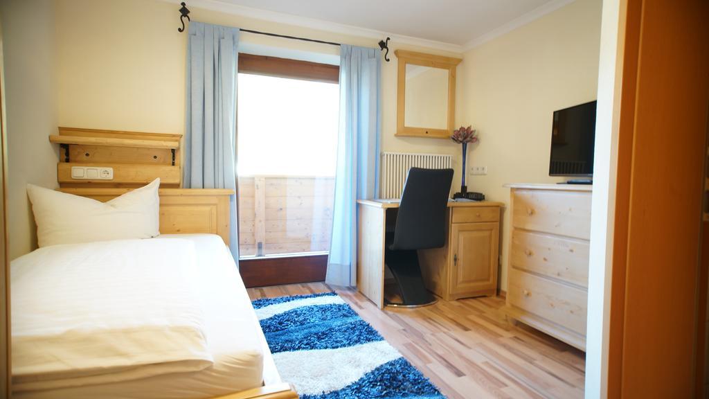 Pension Sonnleit'N Kirchdorf in Tirol Habitación foto