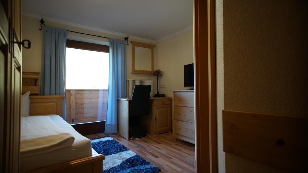 Pension Sonnleit'N Kirchdorf in Tirol Habitación foto