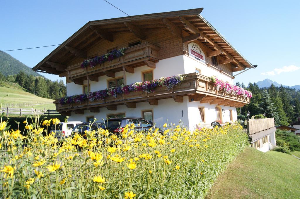 Pension Sonnleit'N Kirchdorf in Tirol Exterior foto